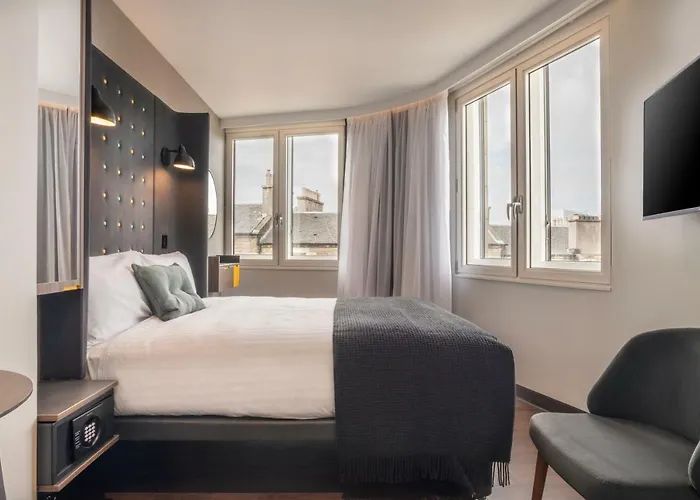 Point A Edinburgh HaymarketAirport Hotel